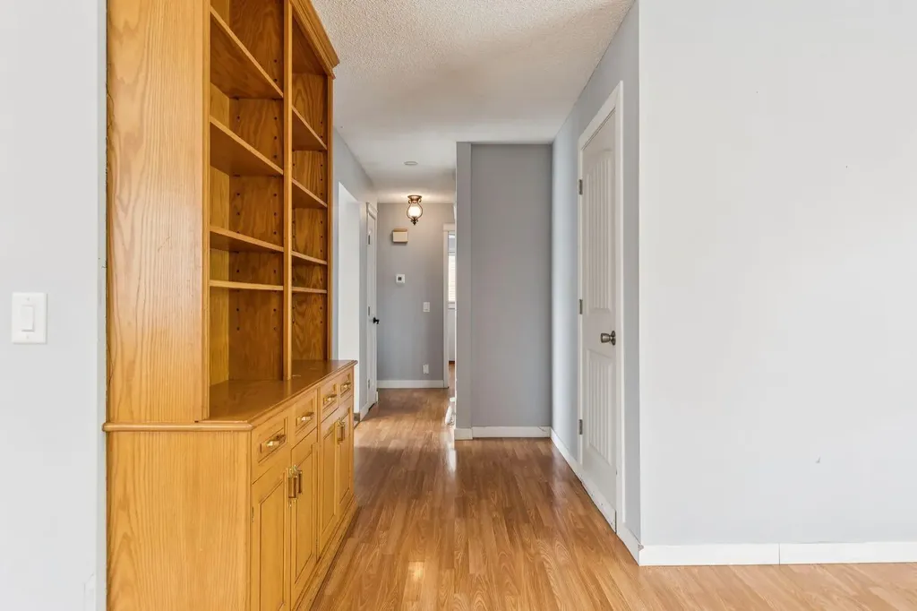 755 Whitemont Drive NE Calgary AB T1Y 3H1
