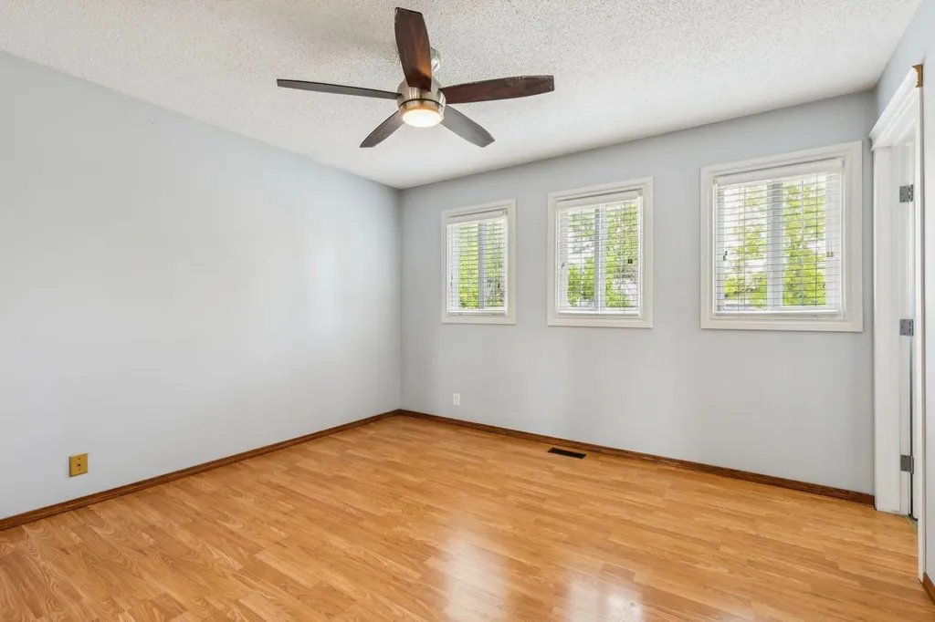 755 Whitemont Drive NE Calgary AB T1Y 3H1