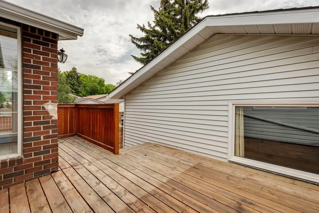755 Whitemont Drive NE Calgary AB T1Y 3H1