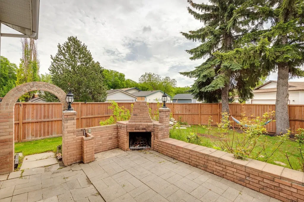 755 Whitemont Drive NE Calgary AB T1Y 3H1