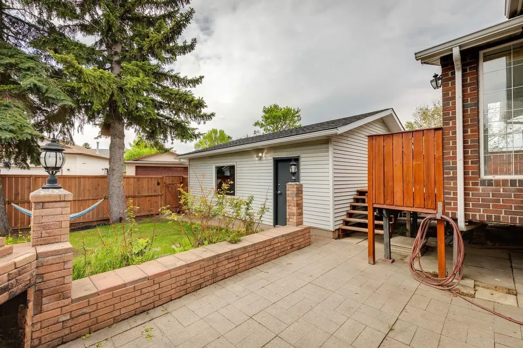 755 Whitemont Drive NE Calgary AB T1Y 3H1