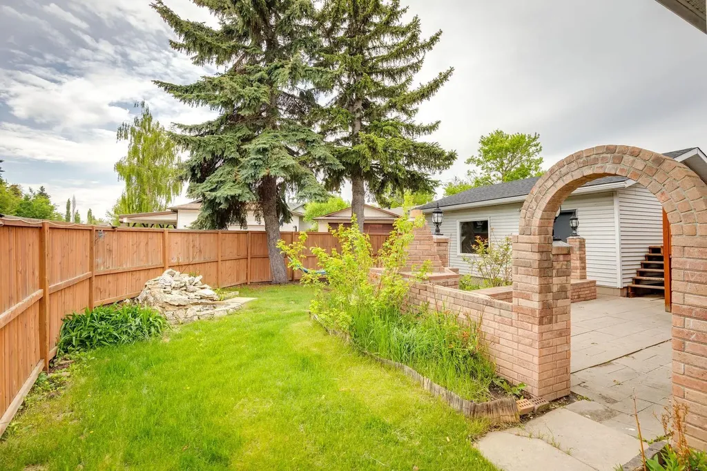755 Whitemont Drive NE Calgary AB T1Y 3H1