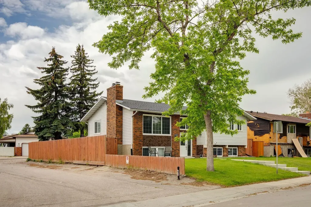 755 Whitemont Drive NE Calgary AB T1Y 3H1