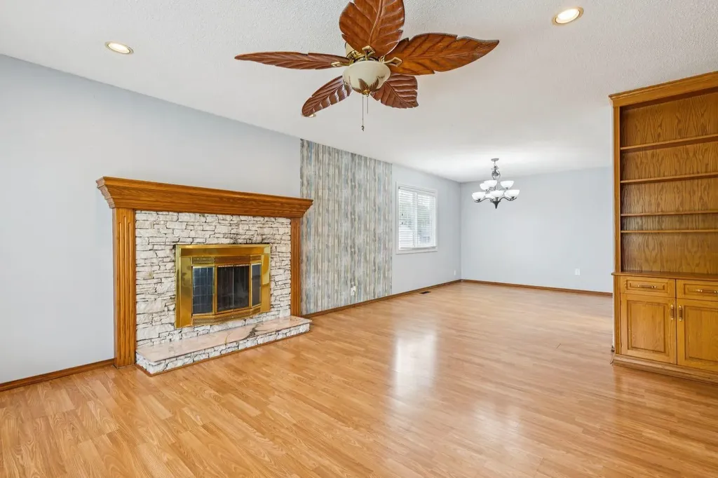 755 Whitemont Drive NE Calgary AB T1Y 3H1