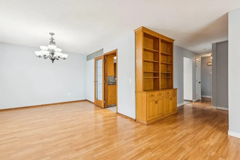 755 Whitemont Drive NE Calgary AB T1Y 3H1
