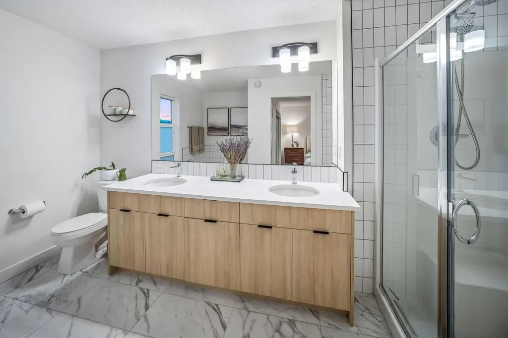 176 Seton Villas SE Calgary AB T3M 3L9