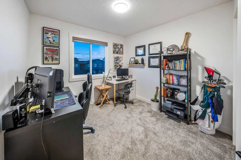 176 Seton Villas SE Calgary AB T3M 3L9