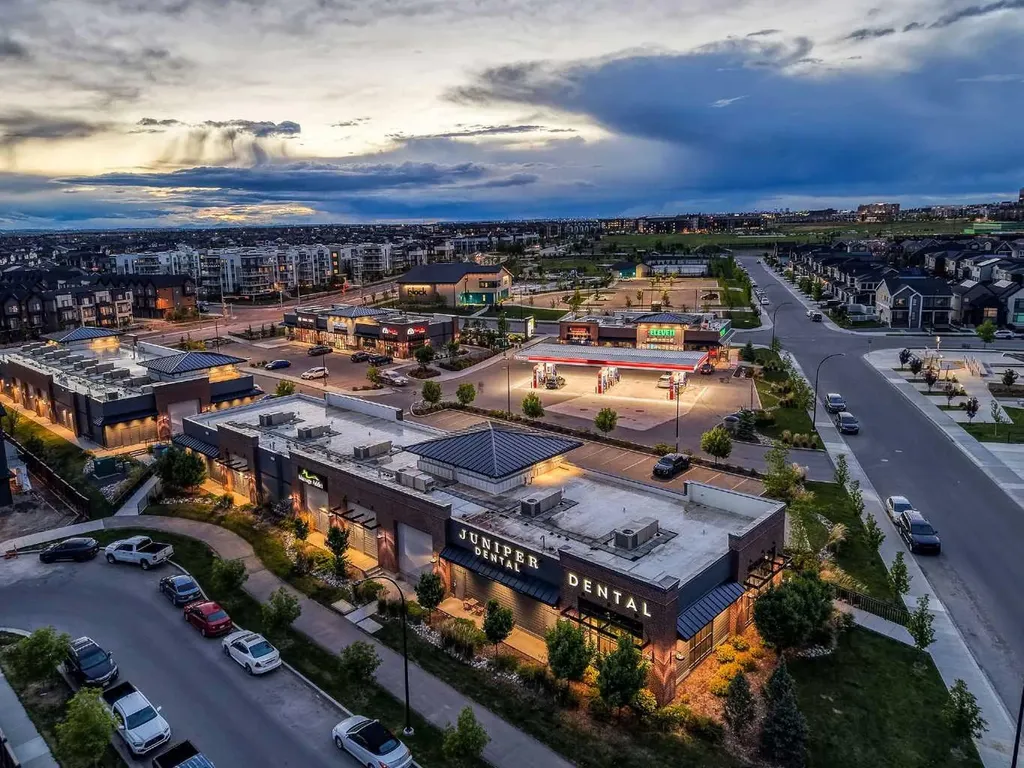 176 Seton Villas SE Calgary AB T3M 3L9