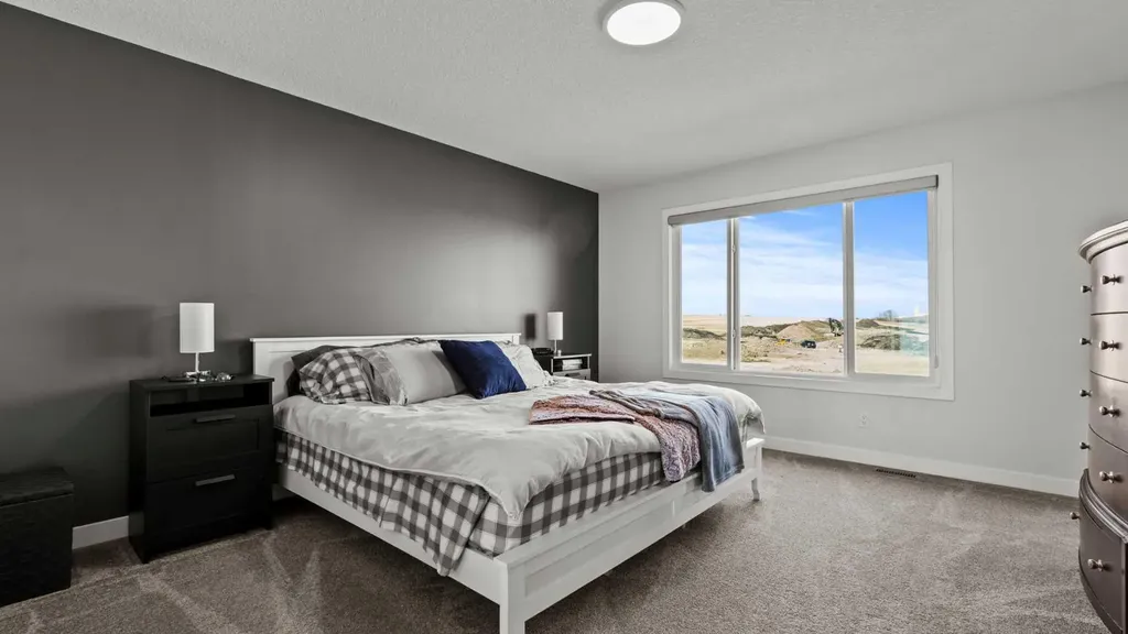 152 Threepoint Cove Okotoks AB T1S5S4