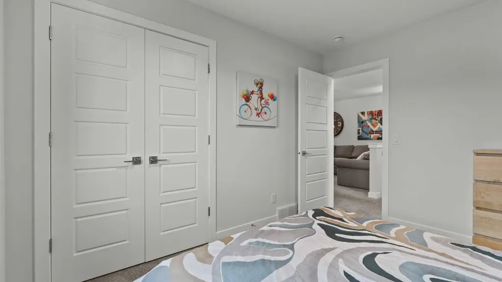 152 Threepoint Cove Okotoks AB T1S5S4