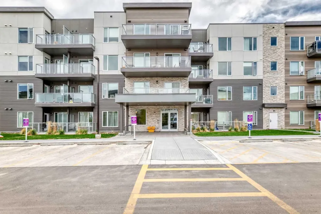 200 Shawnee Square SW Calgary AB T2Y 0T7