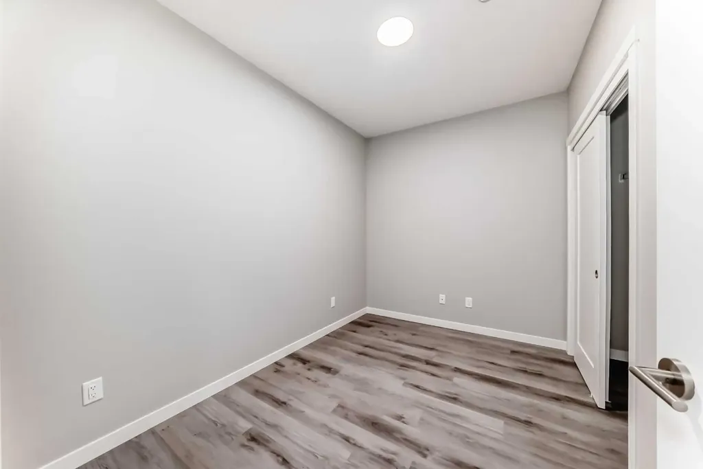 200 Shawnee Square SW Calgary AB T2Y 0T7
