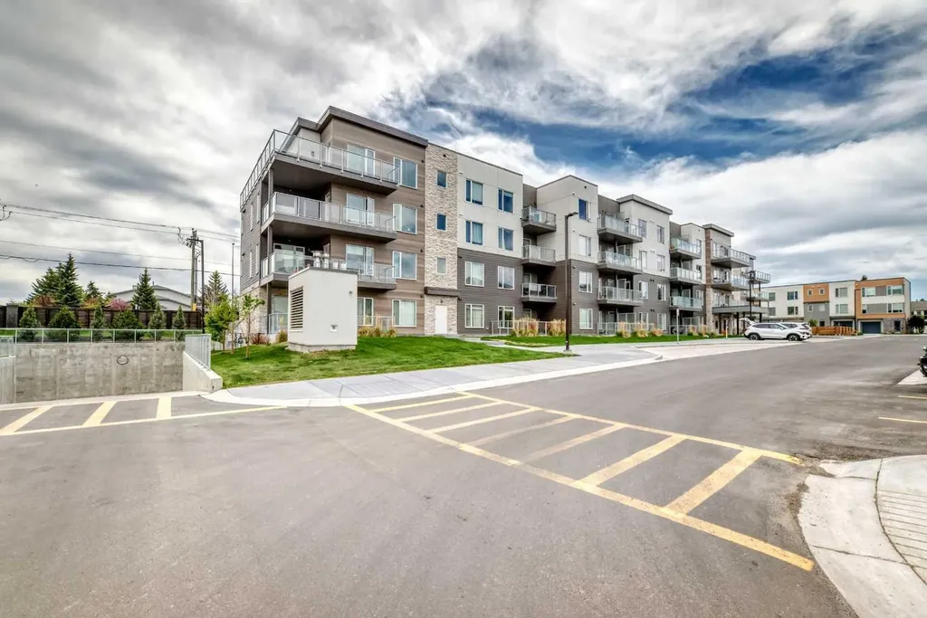 200 Shawnee Square SW Calgary AB T2Y 0T7