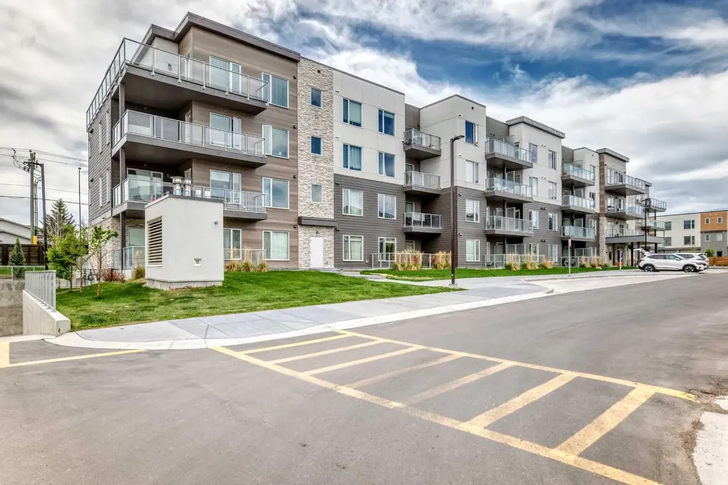 200 Shawnee Square SW Calgary AB T2Y 0T7