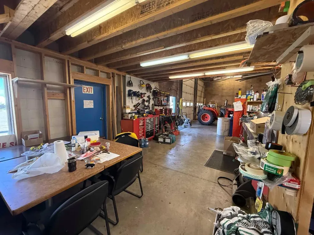 232 Stubb Ross Road Rural Lethbridge County AB T1K 7N3