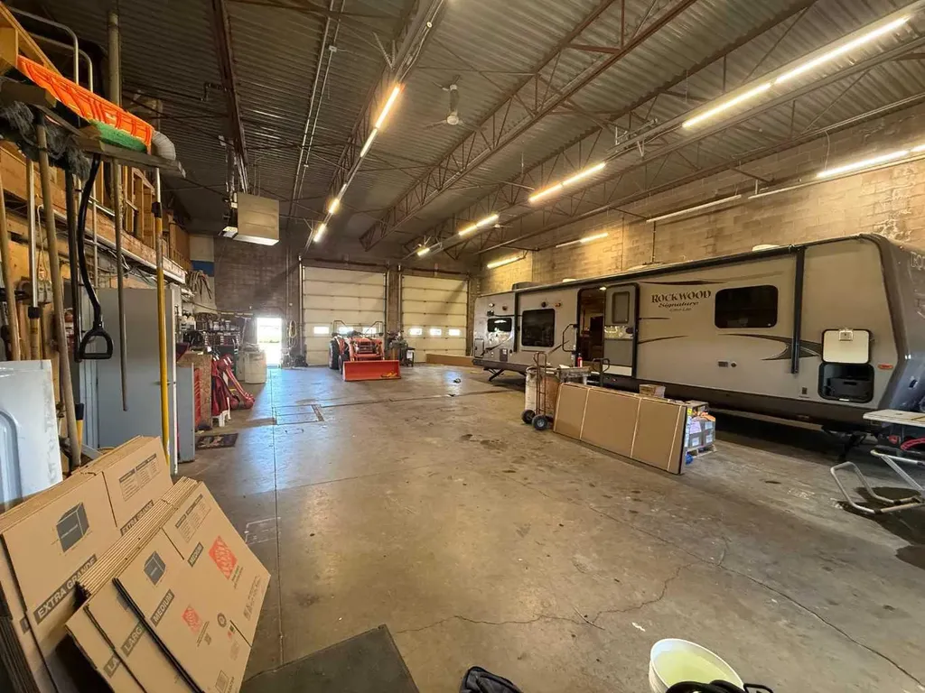 232 Stubb Ross Road Rural Lethbridge County AB T1K 7N3