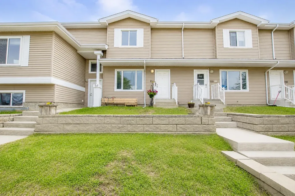 9105 91 Street Grande Prairie AB T8X 0E6