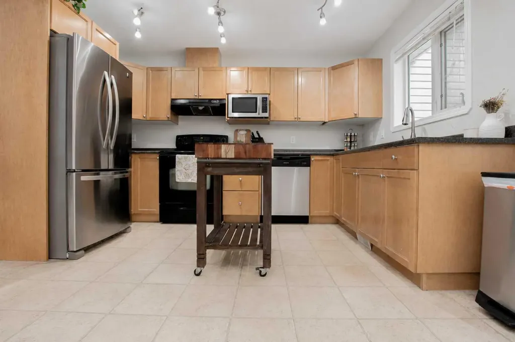9105 91 Street Grande Prairie AB T8X 0E6