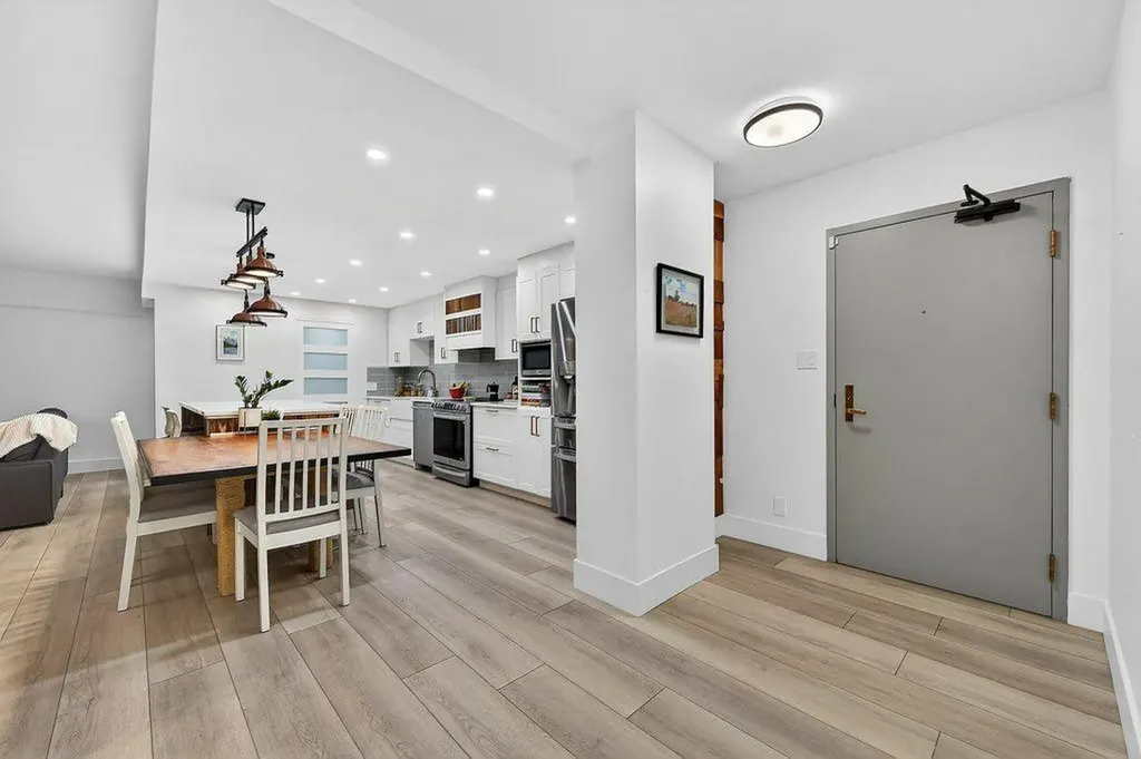 1215 Cameron Avenue SW Calgary AB T2T 0K8