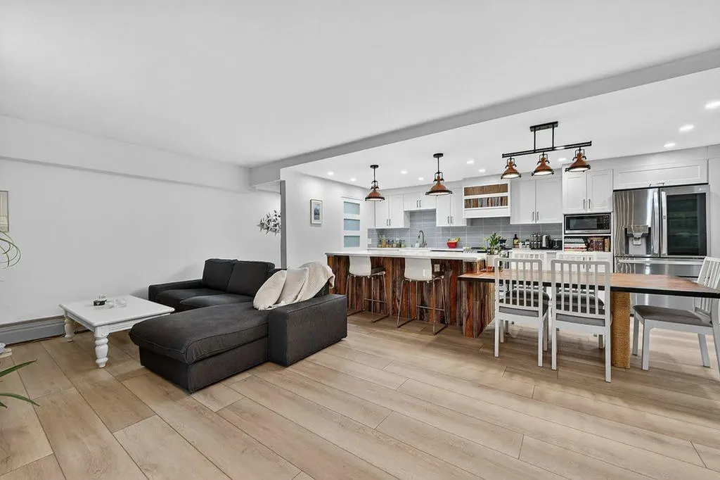 1215 Cameron Avenue SW Calgary AB T2T 0K8