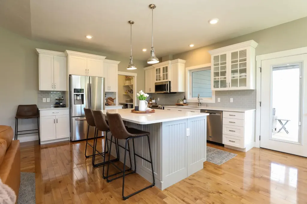 372 E 1 Avenue N Magrath AB T0K 1J0