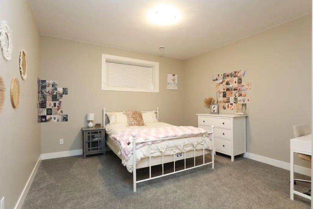 372 E 1 Avenue N Magrath AB T0K 1J0