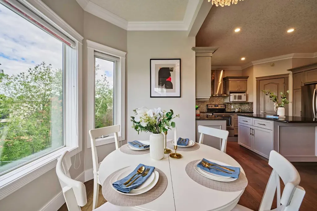 605 Hamptons Drive NW Calgary AB T3A 6A2