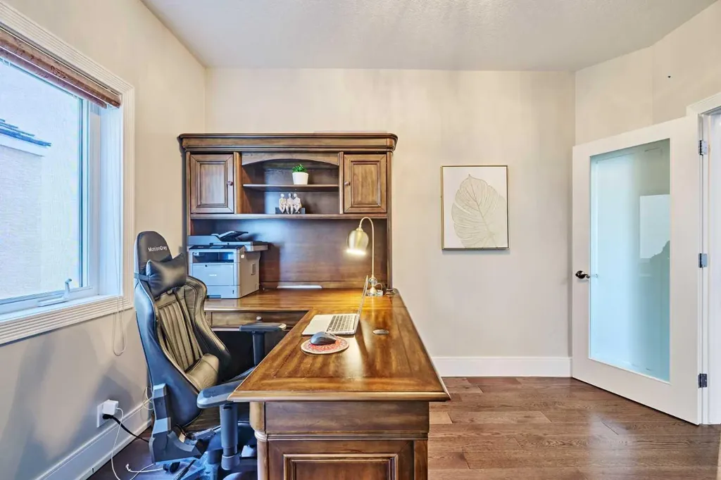 605 Hamptons Drive NW Calgary AB T3A 6A2