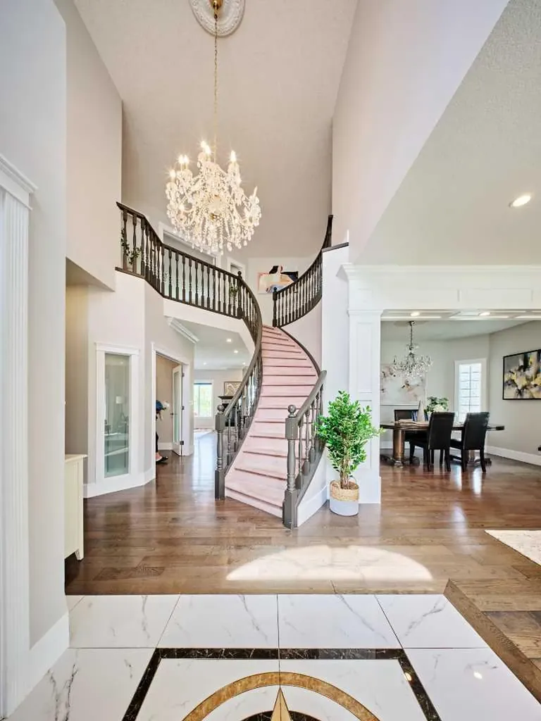 605 Hamptons Drive NW Calgary AB T3A 6A2