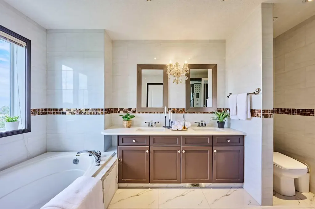 605 Hamptons Drive NW Calgary AB T3A 6A2