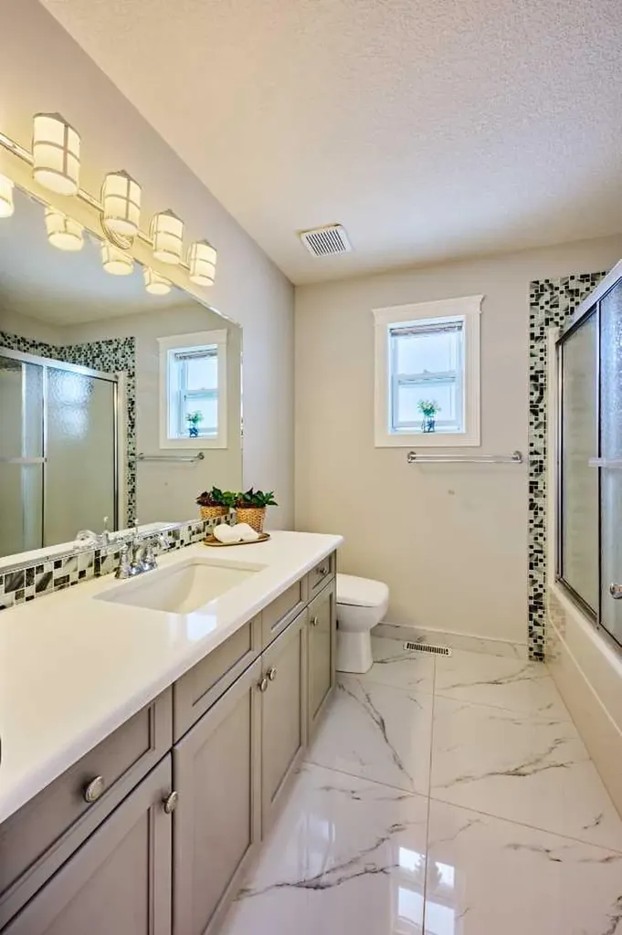 605 Hamptons Drive NW Calgary AB T3A 6A2