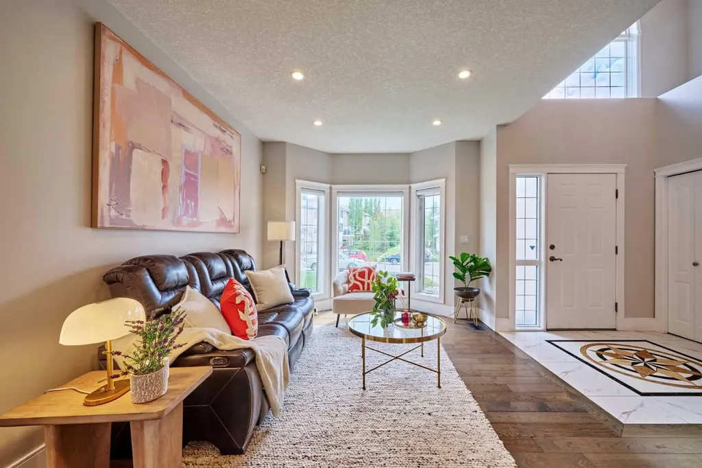 605 Hamptons Drive NW Calgary AB T3A 6A2