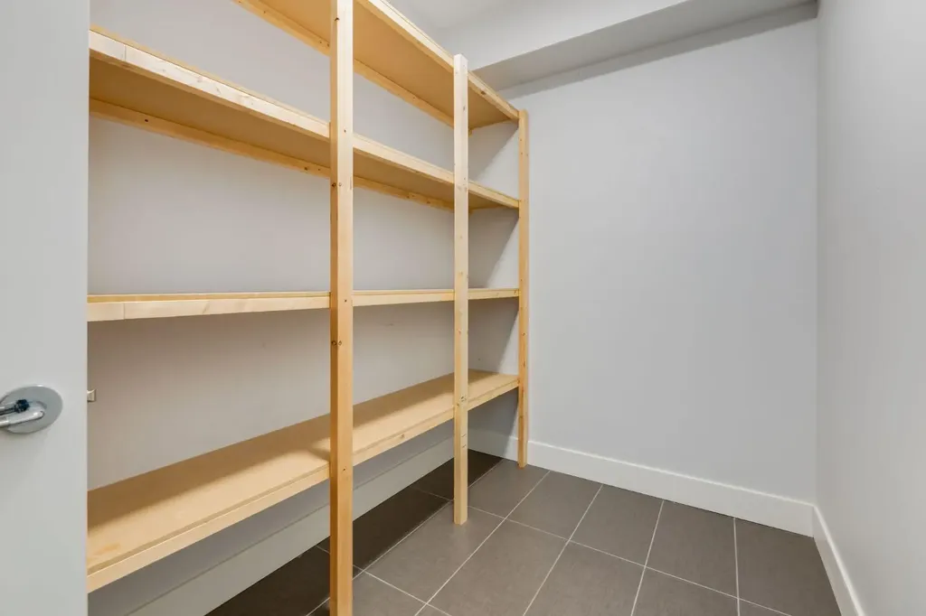 3924 18 Street SW Calgary AB T2T 4V4