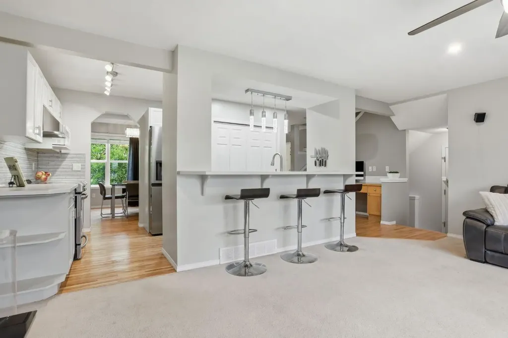 450 Elgin Way SE Calgary AB T2Z 3Y6