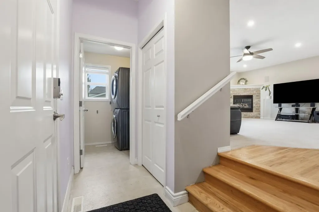 450 Elgin Way SE Calgary AB T2Z 3Y6