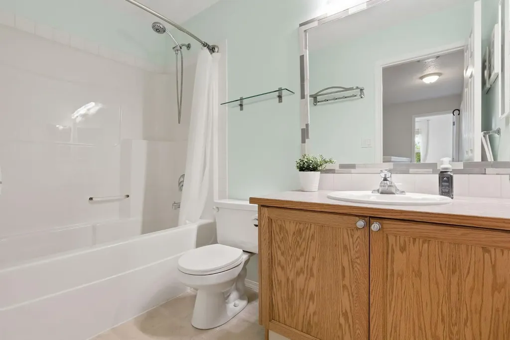 450 Elgin Way SE Calgary AB T2Z 3Y6