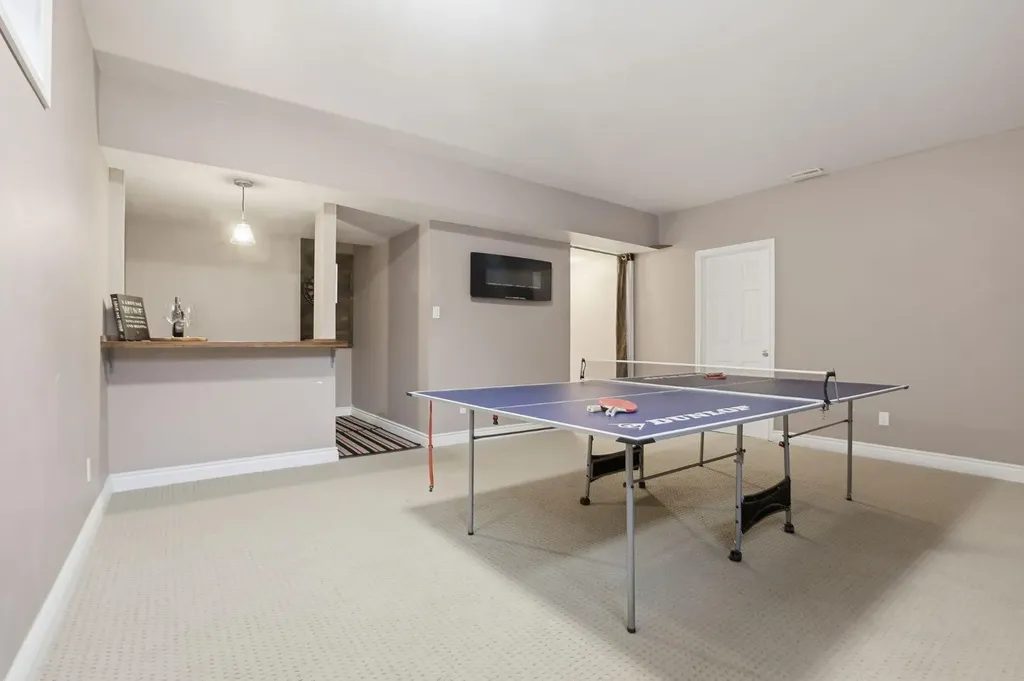 450 Elgin Way SE Calgary AB T2Z 3Y6