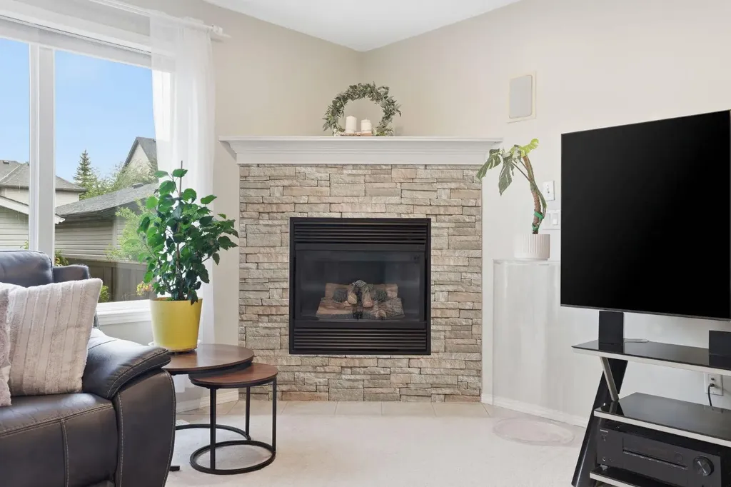 450 Elgin Way SE Calgary AB T2Z 3Y6