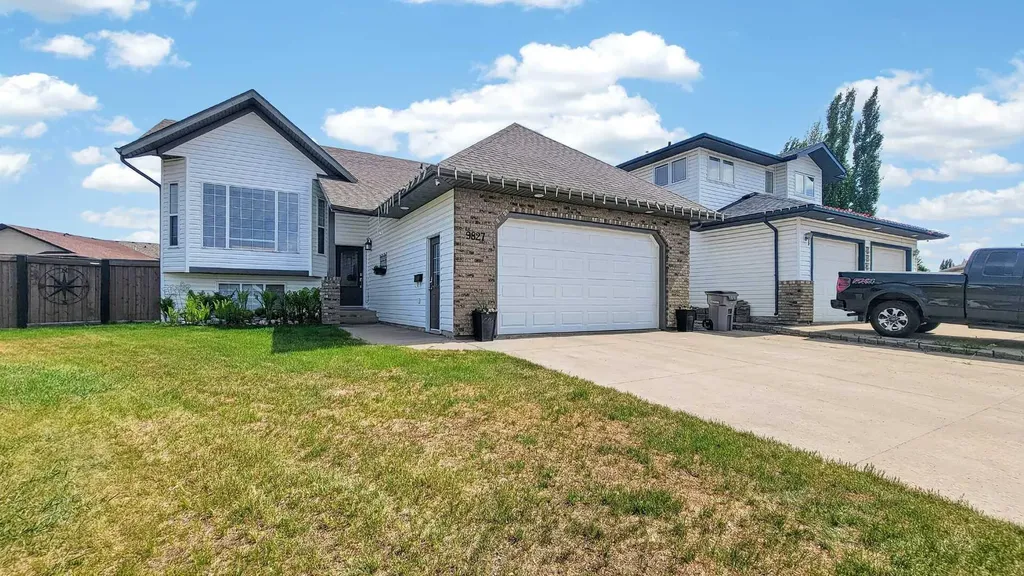 9827 67 Avenue Grande Prairie AB T8W 2T3