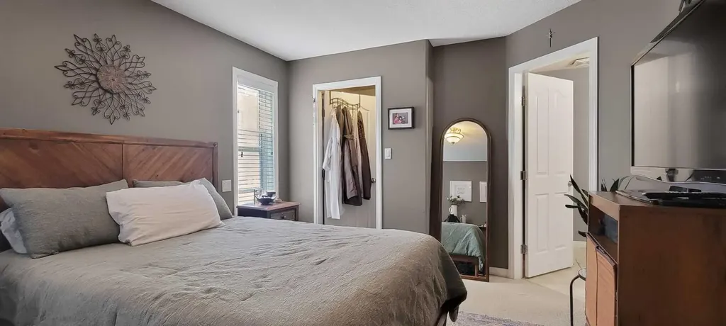 9827 67 Avenue Grande Prairie AB T8W 2T3