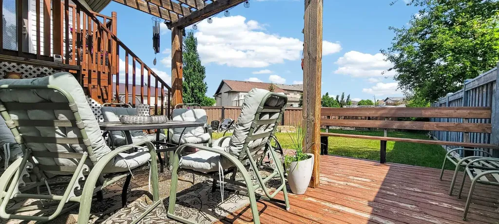 9827 67 Avenue Grande Prairie AB T8W 2T3