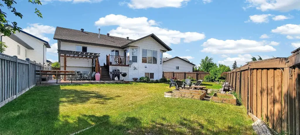 9827 67 Avenue Grande Prairie AB T8W 2T3