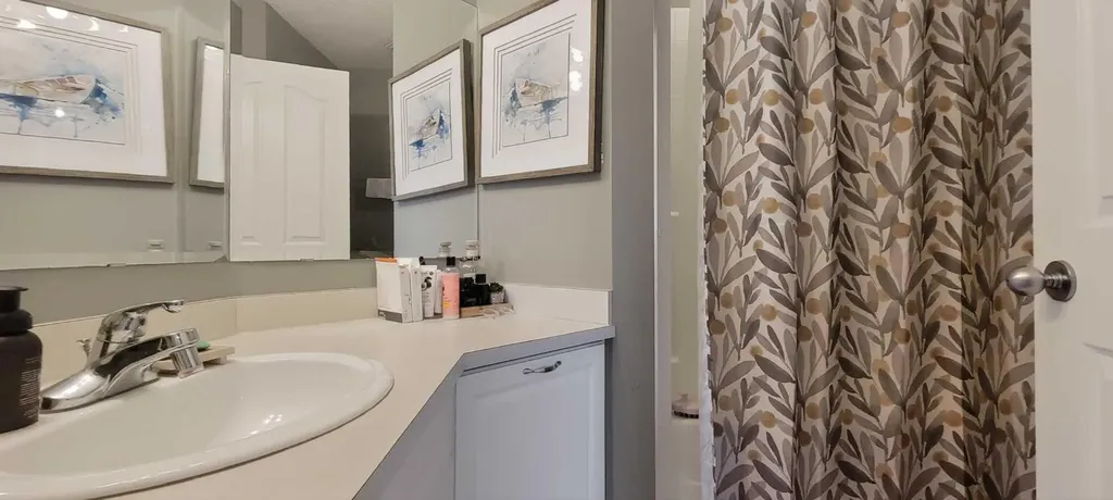 9827 67 Avenue Grande Prairie AB T8W 2T3