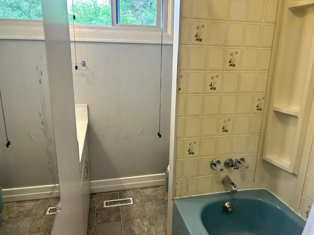 1240 Newcastle Trail Drumheller AB T0J 0Y2