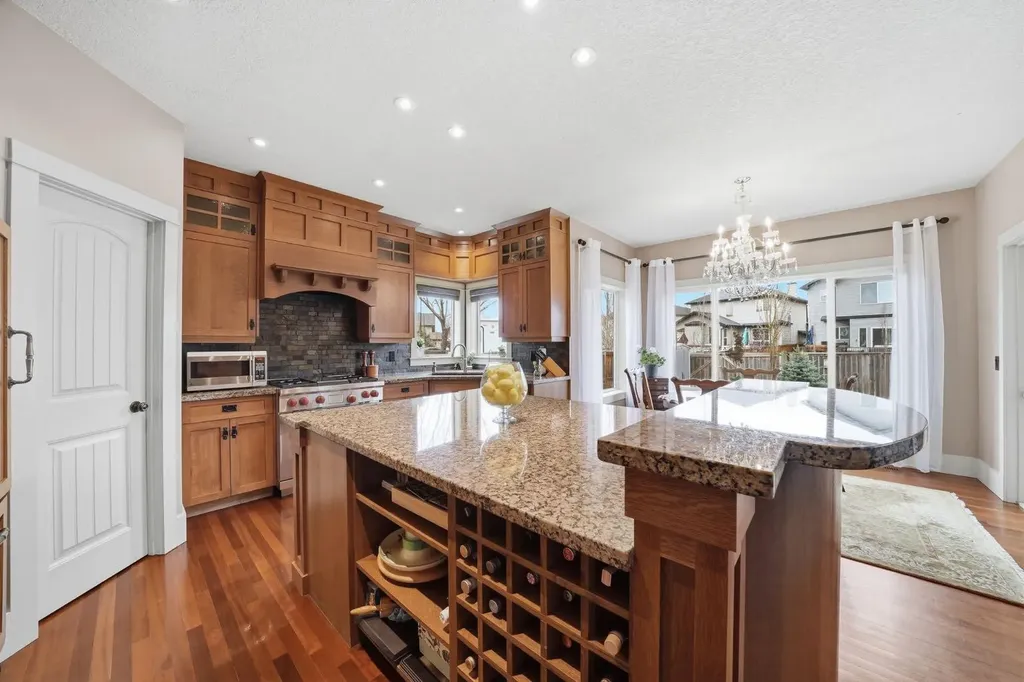 2593 Coopers Circle SW Airdrie AB T4B 3K2