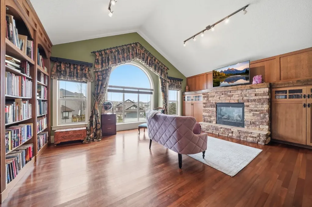2593 Coopers Circle SW Airdrie AB T4B 3K2