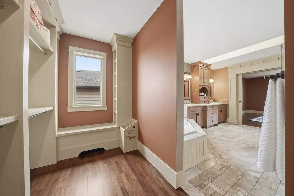 2593 Coopers Circle SW Airdrie AB T4B 3K2