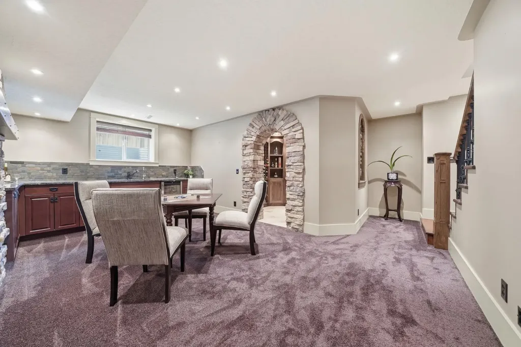 2593 Coopers Circle SW Airdrie AB T4B 3K2