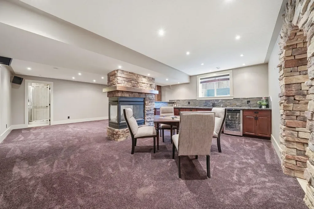 2593 Coopers Circle SW Airdrie AB T4B 3K2