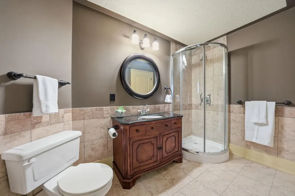 2593 Coopers Circle SW Airdrie AB T4B 3K2
